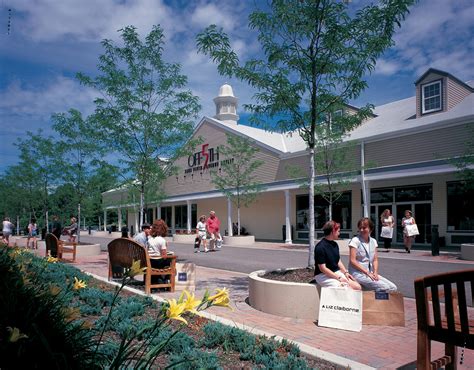 aurora farms premium outlets stores.